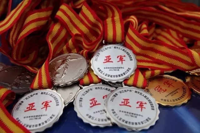 杜伦盛赞贾旺特·格林：职业球员的楷模，活力无限